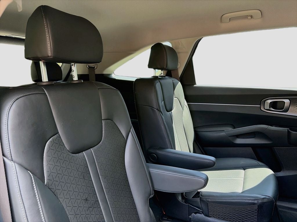 2022 Kia Sorento Hybrid EX