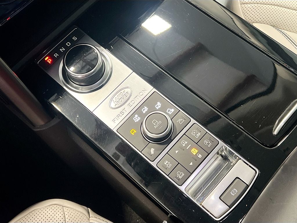 2017 Land Rover Discovery First Edition