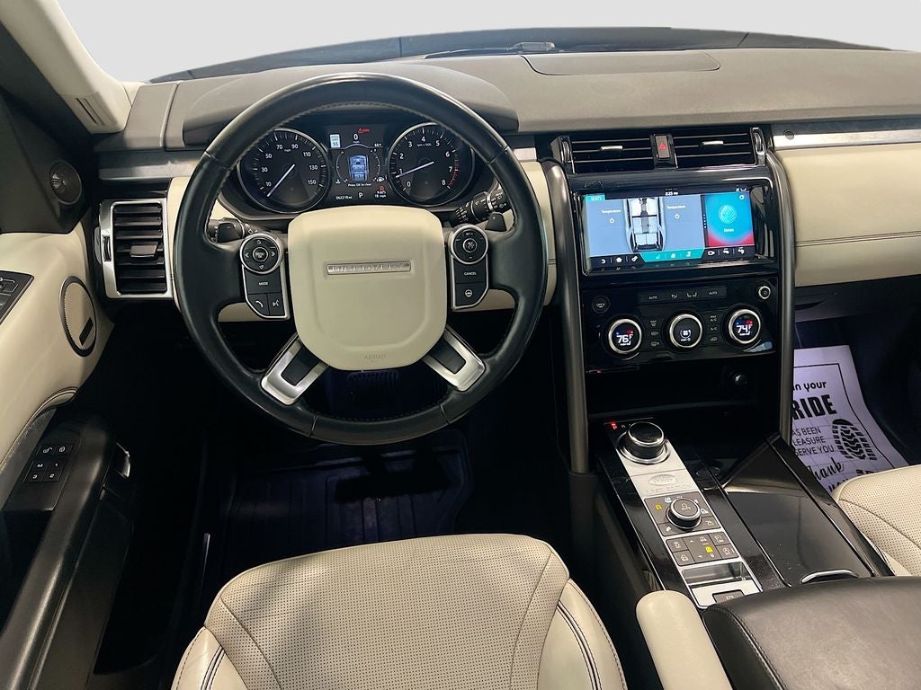 2017 Land Rover Discovery First Edition