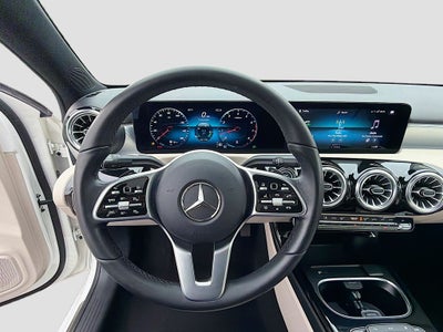 2022 Mercedes-Benz A-Class A220