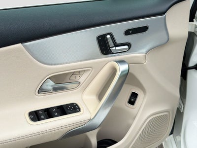 2022 Mercedes-Benz A-Class A220