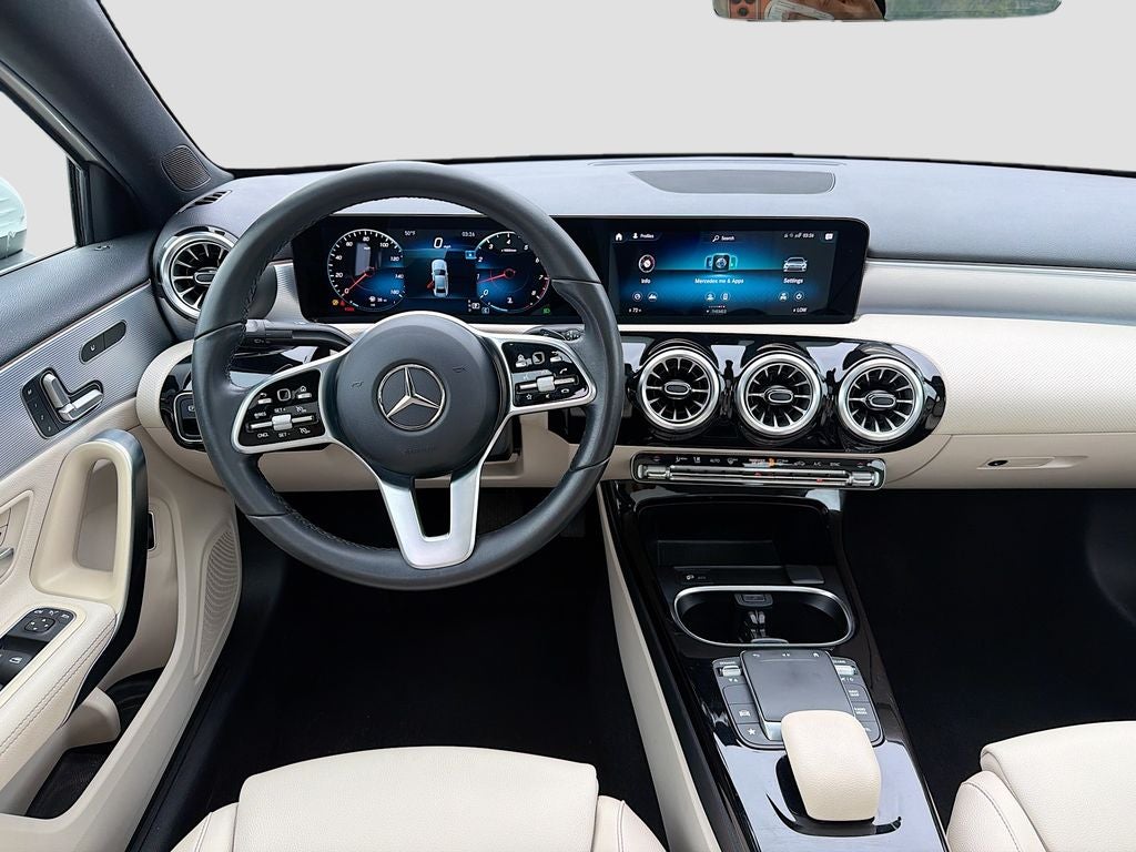 2022 Mercedes-Benz A-Class A220