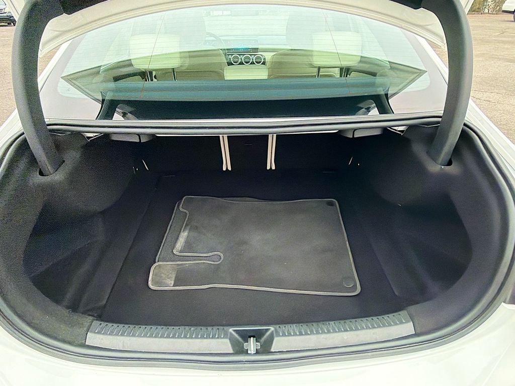 2022 Mercedes-Benz A-Class A220