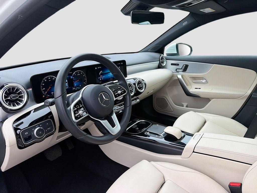 2022 Mercedes-Benz A-Class A220