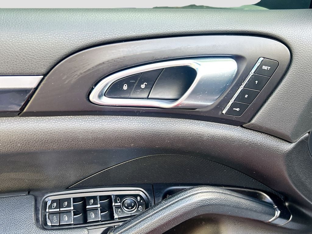 2016 Porsche Cayenne Base