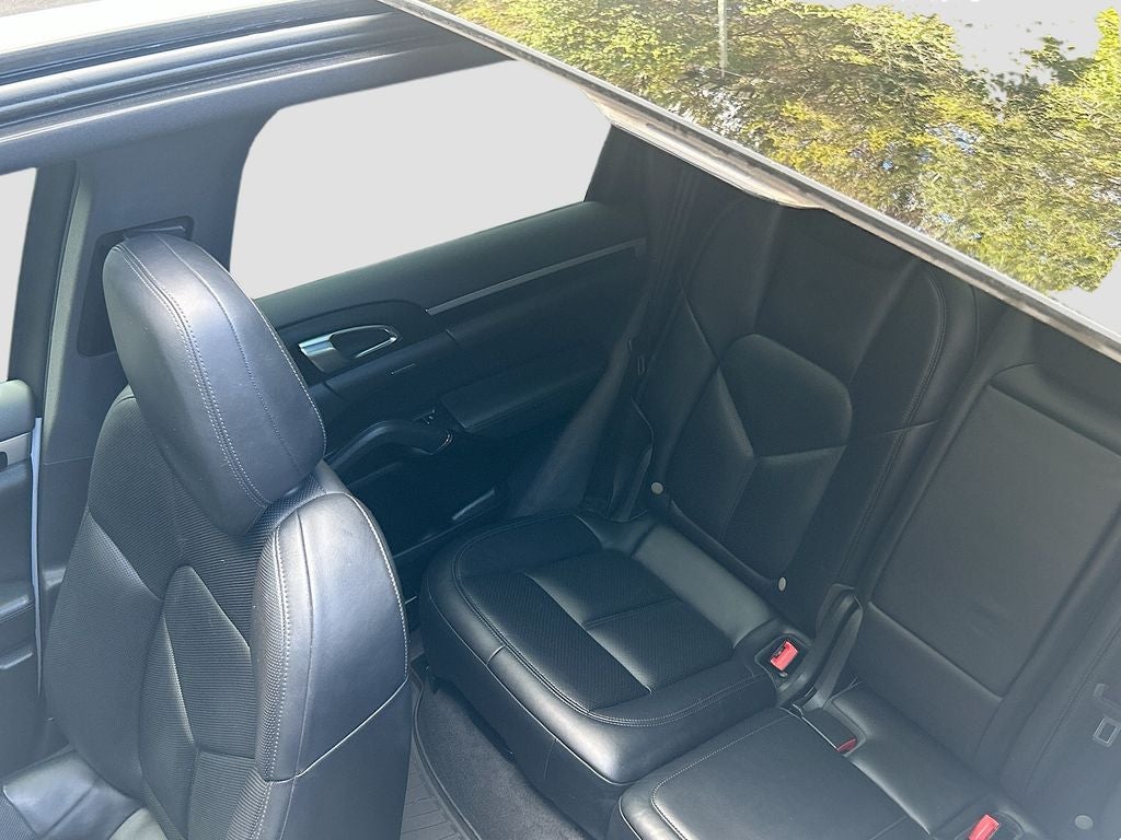 2016 Porsche Cayenne Base