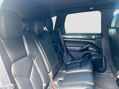 2016 Porsche Cayenne Base