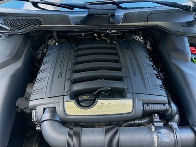 2016 Porsche Cayenne Base