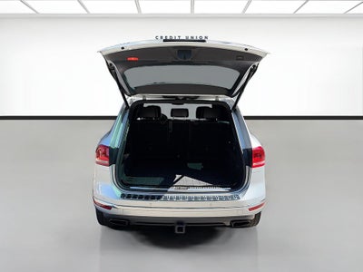 2017 Volkswagen Touareg Wolfsburg Edition