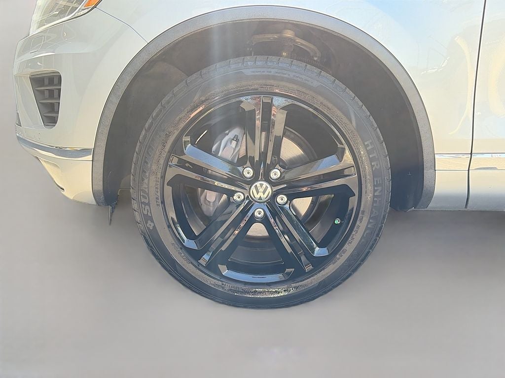 2017 Volkswagen Touareg Wolfsburg Edition